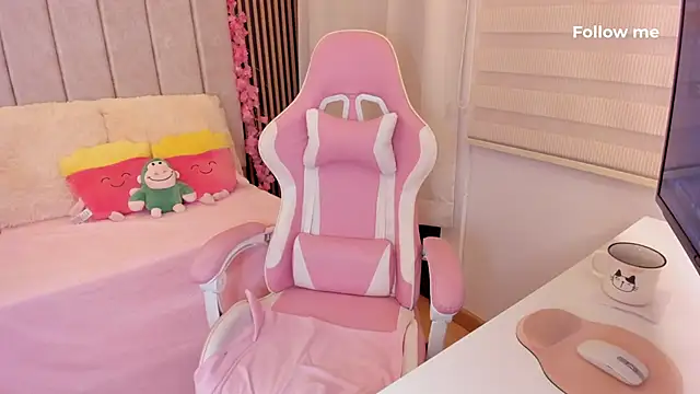 tamy xoo online show from April 6, 5:47 pm