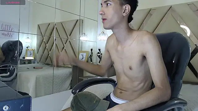 HarolddXL online show from February 2, 12:46 pm