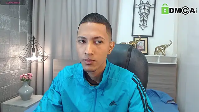 HarolddXL online show from April 15, 1:18 pm