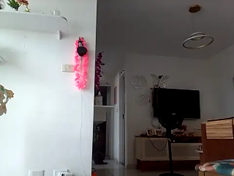 Snapshot of Munnoki chatting on February 10, 10:52 am Munnoki online show from February 10, 10:52 am