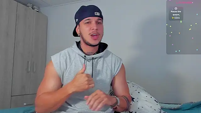 austinoficial online show from November 30, 7:18 pm