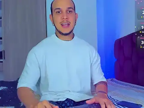 austinoficial online show from January 12, 1:11 am