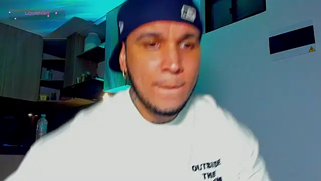 austinoficial online show from May 27, 2:41 am