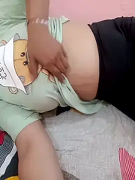 Snapshot of rameshjisex chatting on November 21, 9:19 am rameshjisex online show from November 21, 9:19 am