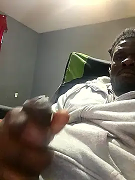 Snapshot of Gjloop897 chatting on January 15, 7:50 pm Gjloop897 online show from January 15, 7:50 pm