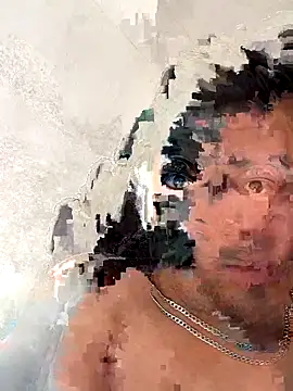 Snapshot of Suass24 chatting on October 29, 7:15 pm Suass24 online show from October 29, 7:15 pm