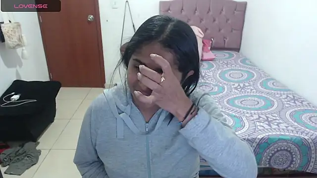 july-feria online show from January 31, 10:10 pm