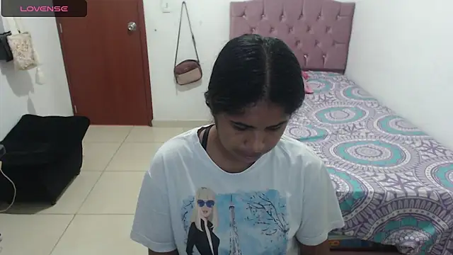 july-feria online show from February 5, 9:50 pm