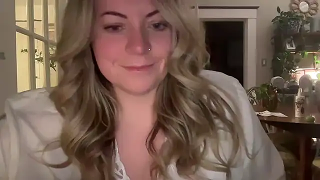 Snapshot of girlnextdoorjoelle chatting on January 12, 9:51 am girlnextdoorjoelle online show from January 12, 9:51 am