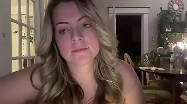 Snapshot of girlnextdoorjoelle chatting on January 12, 12:55 pm girlnextdoorjoelle online show from January 12, 12:55 pm