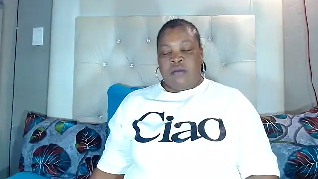 omalicha98 online show from April 3, 7:17 am