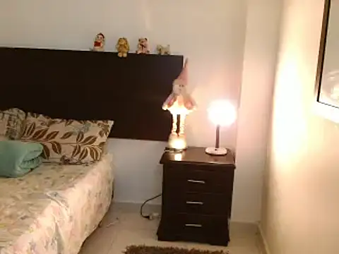 Snapshot of Aurrorasweet chatting on February 11, 3:40 am Aurrorasweet online show from February 11, 3:40 am