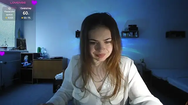 Snapshot of Your___Hope chatting on February 17, 6:20 am Your Hope online show from February 17, 6:20 am