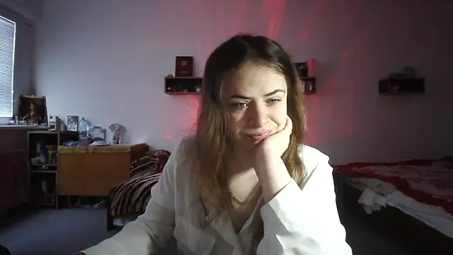 Snapshot of Your___Hope chatting on March 13, 6:26 am Your Hope online show from March 13, 6:26 am