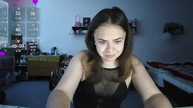 Snapshot of Your___Hope chatting on October 3, 5:37 am Your Hope online show from October 3, 5:37 am