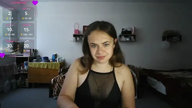 Snapshot of Your___Hope chatting on October 8, 5:49 am Your Hope online show from October 8, 5:49 am