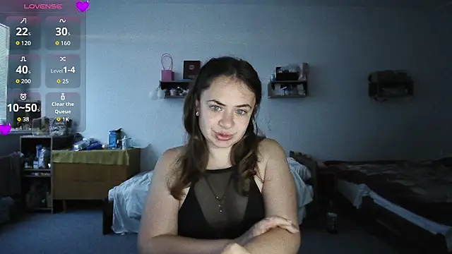 Snapshot of Your___Hope chatting on October 19, 5:52 am Your Hope online show from October 19, 5:52 am