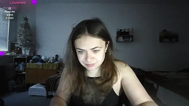 Snapshot of Your___Hope chatting on November 19, 6:46 am Your Hope online show from November 19, 6:46 am