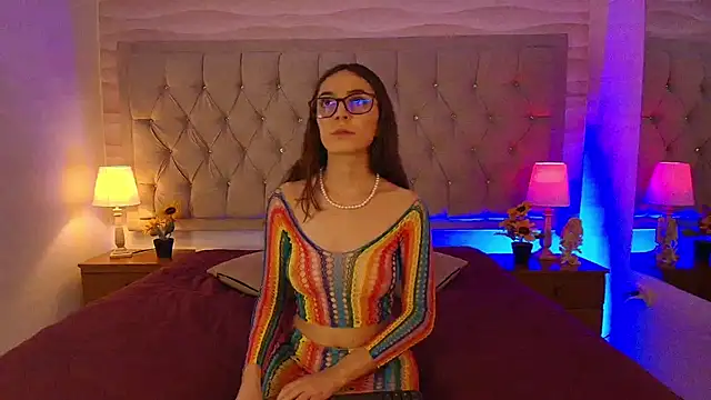 victoriapalmerfg online show from November 5, 3:50 am