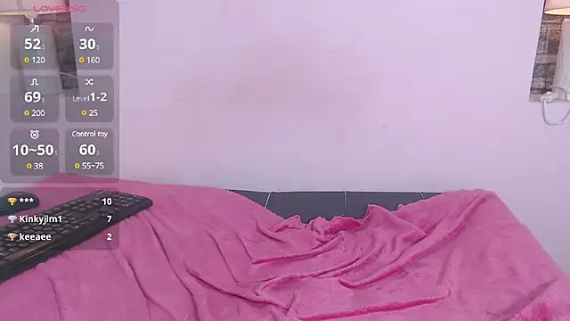 Snapshot of ScarletEmber3 chatting on January 24, 7:51 am ScarletEmber3 online show from January 24, 7:51 am