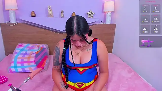 Snapshot of ScarletEmber3 chatting on September 13, 4:34 am ScarletEmber3 online show from September 13, 4:34 am