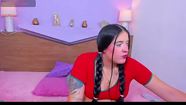 Snapshot of ScarletEmber3 chatting on September 19, 6:59 am ScarletEmber3 online show from September 19, 6:59 am