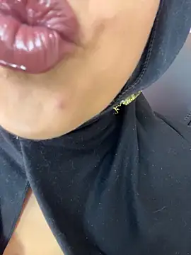 zahra Jalid online show from February 3, 10:26 pm