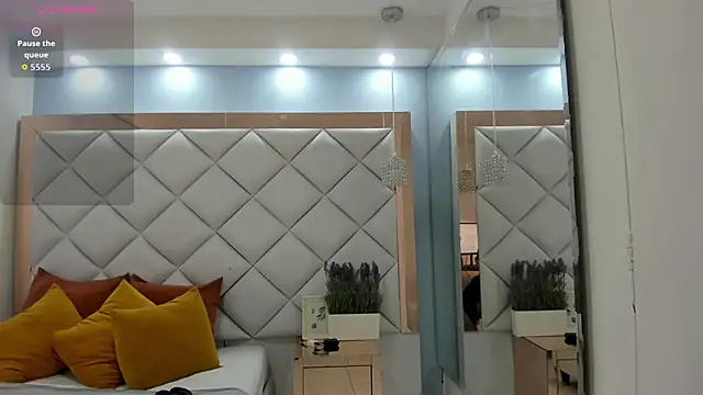 Snapshot of carla_woods chatting on September 11, 5:13 pm carla woods online show from September 11, 5:13 pm