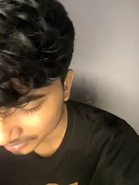 Snapshot of kaif_220 chatting on October 4, 7:56 pm kaif 220 online show from October 4, 7:56 pm