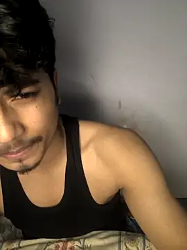 Snapshot of kaif_220 chatting on October 23, 3:33 pm kaif 220 online show from October 23, 3:33 pm