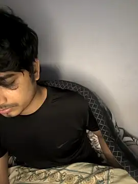 Snapshot of kaif_220 chatting on December 2, 5:52 pm kaif 220 online show from December 2, 5:52 pm