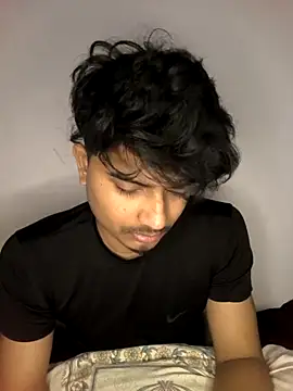 Snapshot of kaif_220 chatting on February 12, 7:53 pm kaif 220 online show from February 12, 7:53 pm