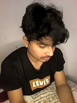 Snapshot of kaif_220 chatting on March 1, 8:33 pm kaif 220 online show from March 1, 8:33 pm