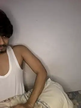 Snapshot of kaif_220 chatting on March 2, 8:04 pm kaif 220 online show from March 2, 8:04 pm