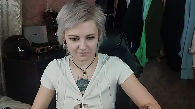 EvaBrownie online show from February 2, 12:35 pm