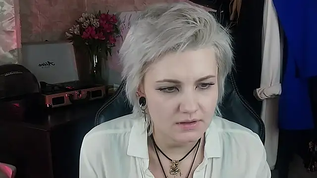 EvaBrownie online show from February 11, 11:54 am