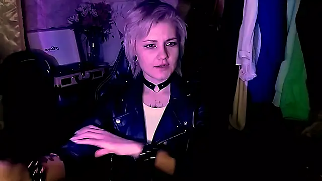 EvaBrownie online show from February 14, 2:02 pm