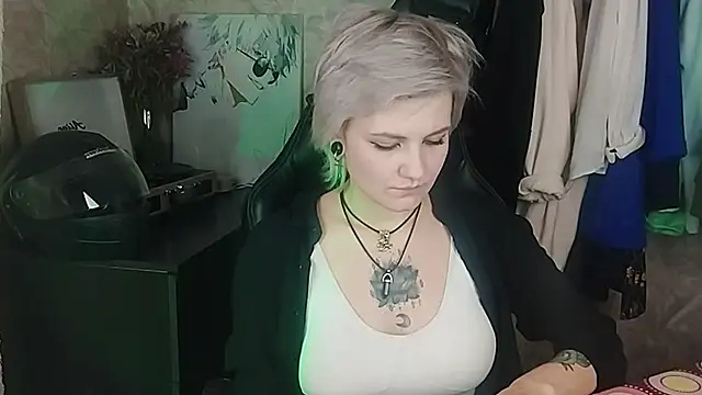 EvaBrownie online show from February 27, 2:21 pm