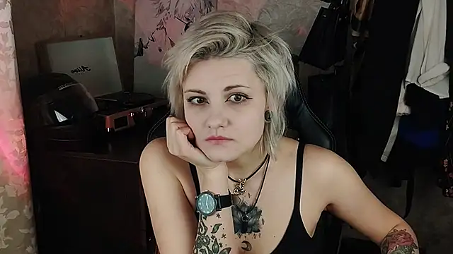 EvaBrownie online show from March 5, 12:11 pm