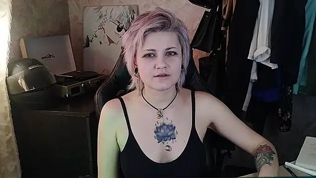 EvaBrownie online show from March 8, 11:27 am