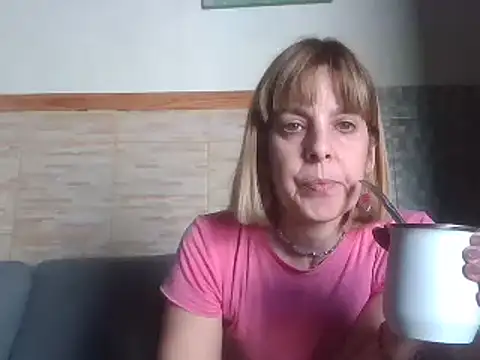 Snapshot of bhianca123 chatting on January 20, 2:57 pm bhianca123 online show from January 20, 2:57 pm