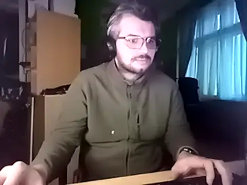 stary-w-kalesonach online show from February 11, 4:13 pm