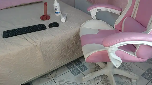 Snapshot of gracelove_1 chatting on January 20, 4:12 pm gracelove 1 online show from January 20, 4:12 pm