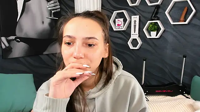 annabishop online show from February 1, 6:00 am