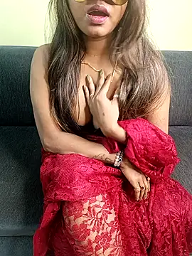 Snapshot of Sexy-Ruby chatting on February 2, 3:39 pm Sexy-Ruby online show from February 2, 3:39 pm