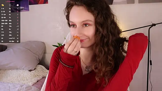 Snapshot of Leya_Curly chatting on May 20, 9:59 am Leya Curly online show from May 20, 9:59 am