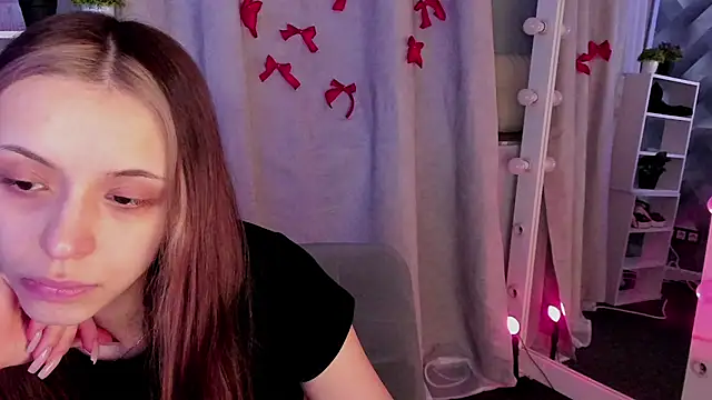 Sahara Shields online show from March 4, 10:24 am