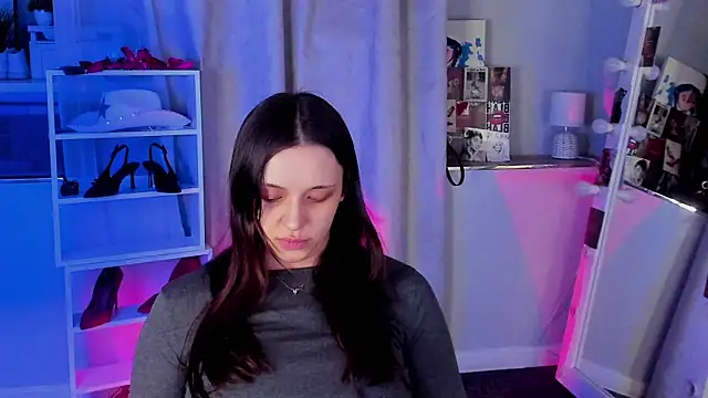 Sahara Shields online show from March 31, 9:32 am