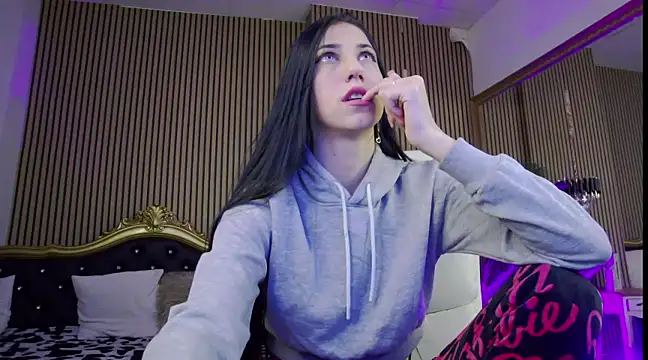 Snapshot of KeylaBlair chatting on January 30, 3:40 pm KeylaBlair online show from January 30, 3:40 pm