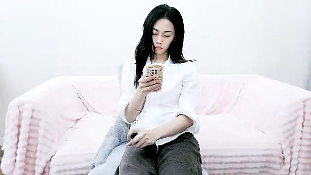 vnhfds online show from January 23, 2:50 pm